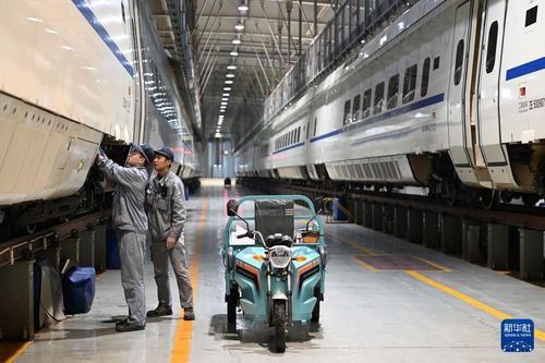 呼和浩特 節后動車檢修忙，精心呵護“體檢車”